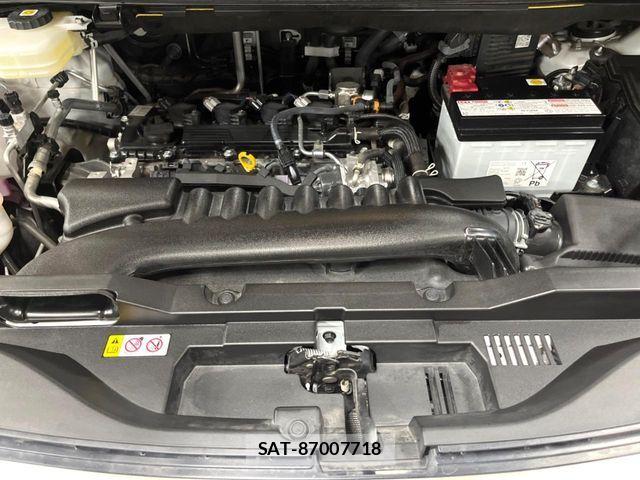 Toyota VOXY 2024-05 8247108-17
