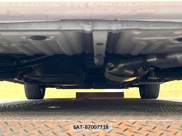 Toyota VOXY 2024-05 8247108-18