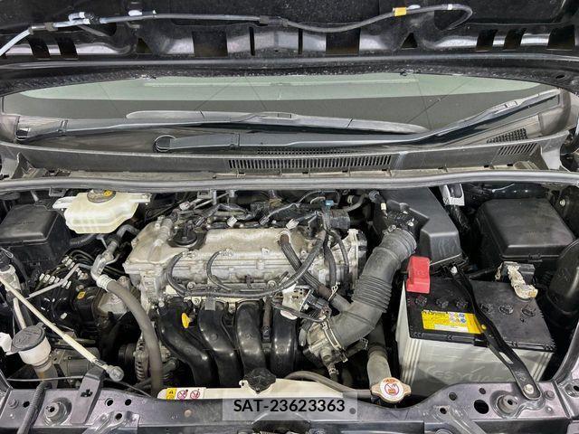 Toyota VOXY 2021-04 8247115-18