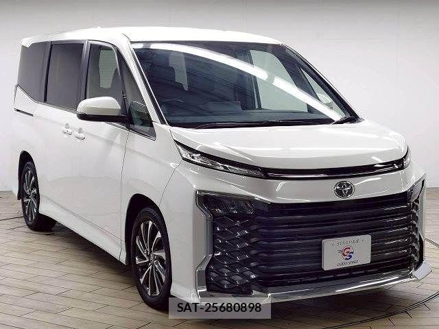 Toyota VOXY 2025-03 8247107-16
