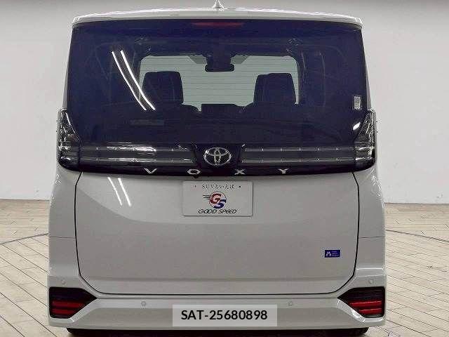 Toyota VOXY 2025-03 8247107-19