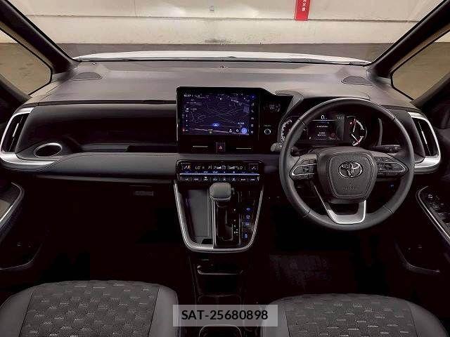 Toyota VOXY 2025-03 8247107-2