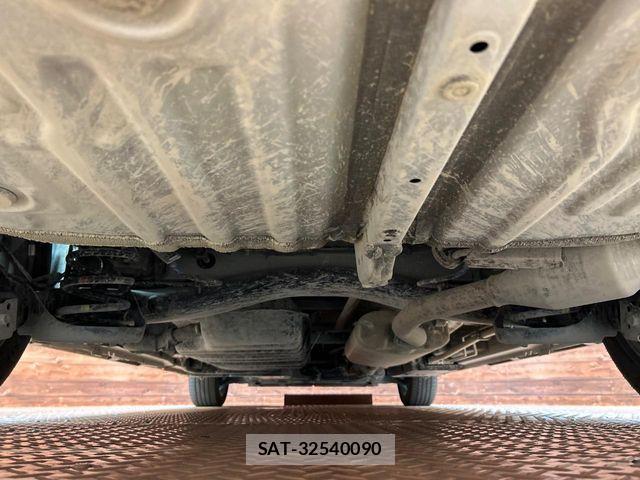 Toyota VOXY 2022-04 8247109-18
