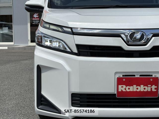 Toyota VOXY 2019-11 8247127-10