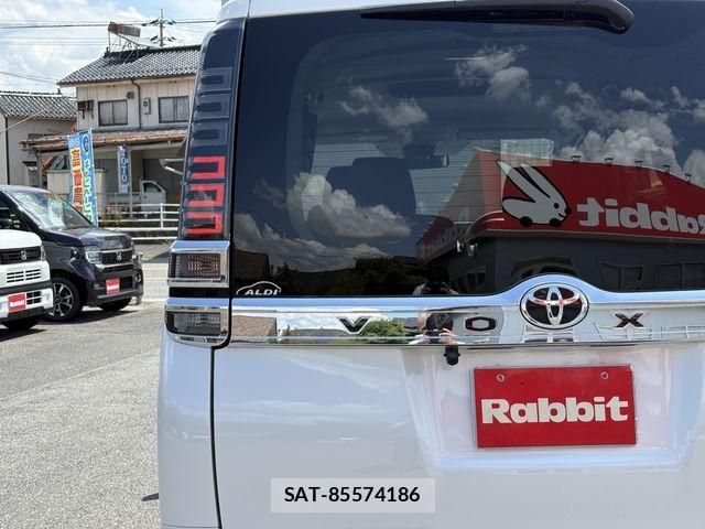Toyota VOXY 2019-11 8247127-11