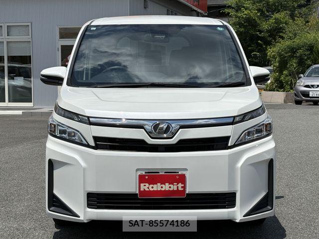 Toyota VOXY 2019-11 8247127-3