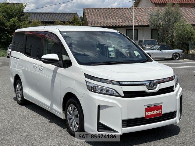 Toyota VOXY 2019-11 8247127-4