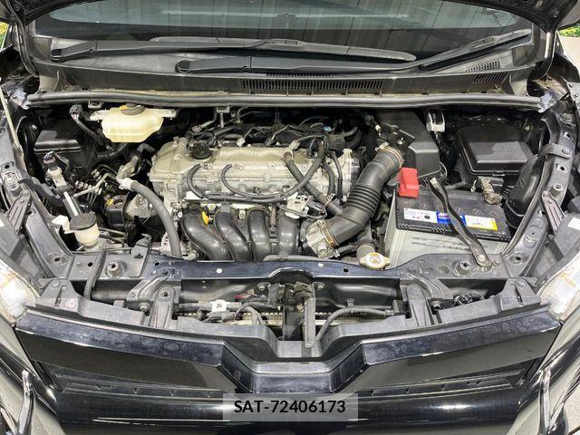 Toyota VOXY 2018-08 8247121-17