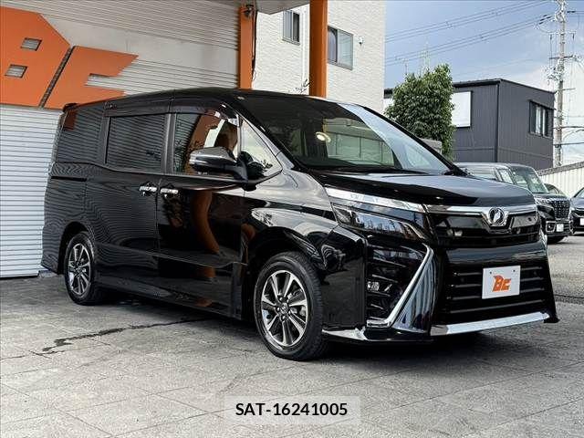 Toyota VOXY 2019-09 8247120-9