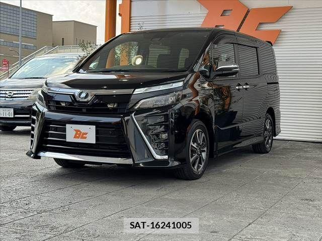 Toyota VOXY 2019-09 8247120-7
