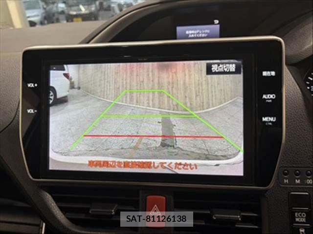 Toyota VOXY 2018-03 8247123-5