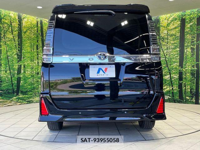 Toyota VOXY 2021-07 8247116-14