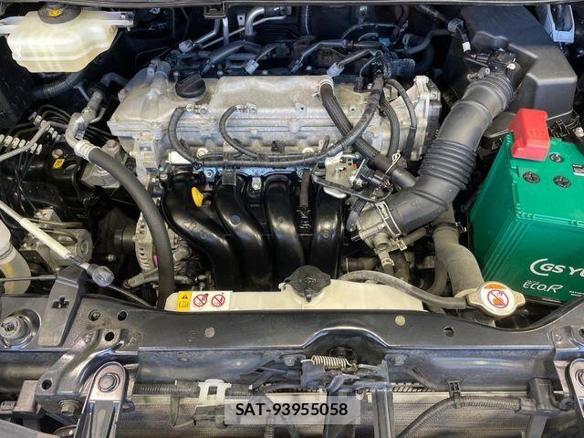 Toyota VOXY 2021-07 8247116-17