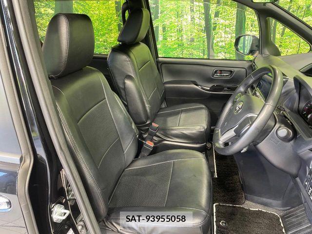 Toyota VOXY 2021-07 8247116-7