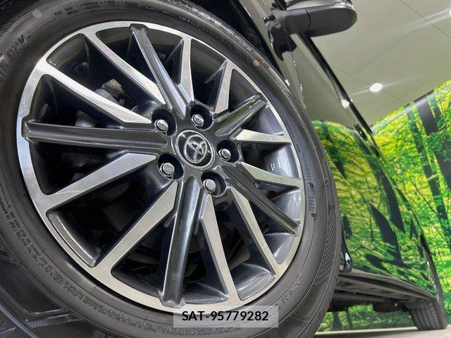 Toyota VOXY 2014-05 8247126-13