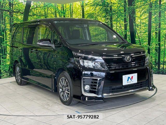 Toyota VOXY 2014-05 8247126-16