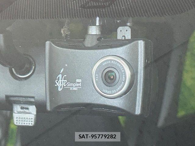 Toyota VOXY 2014-05 8247126-5
