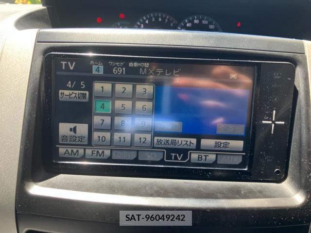 Toyota VOXY 2011-08 8247135-20