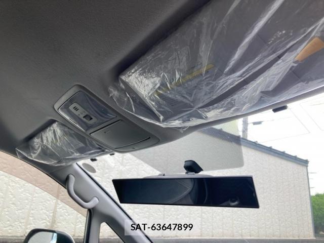 Toyota VOXY 2010-08 8247132-12