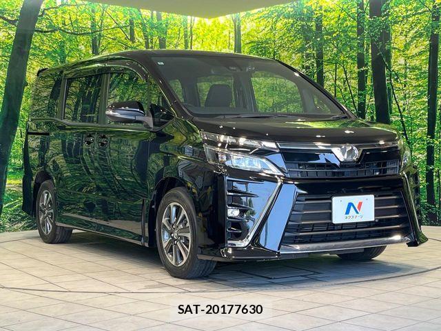 Toyota VOXY 2018-05 8247124-16