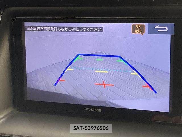Toyota VOXY 2019-01 8247118-2