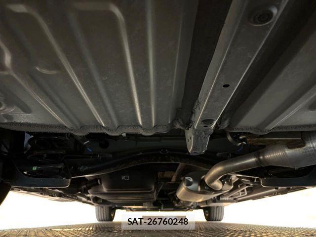 Toyota VOXY 2022-01 8247101-18