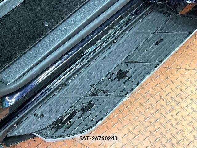 Toyota VOXY 2022-01 8247101-2