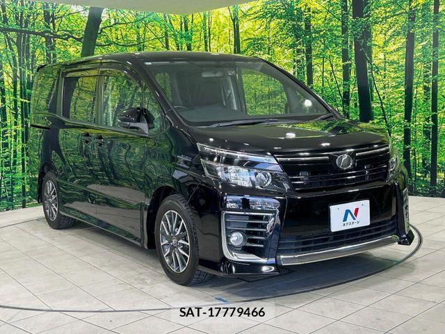 Toyota VOXY 2014-11 8247128-16