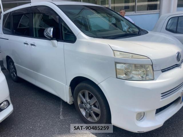 Toyota VOXY 2010-05 8247134-2