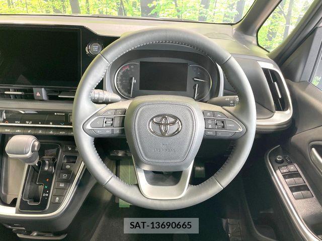 Toyota VOXY 2026-04 8247103-11