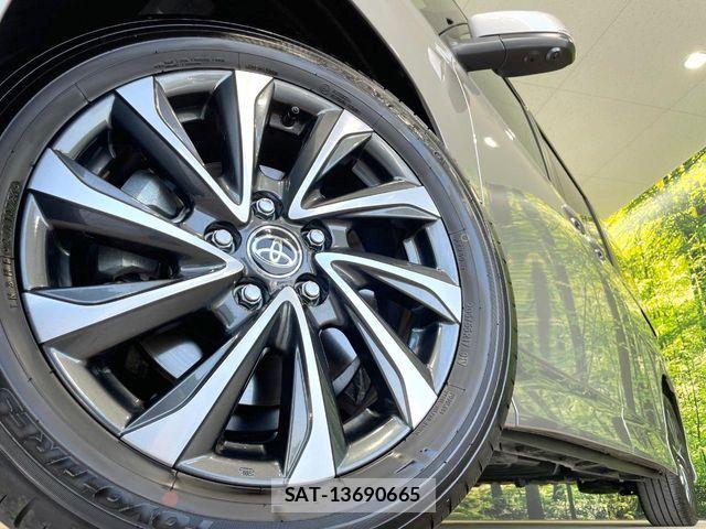 Toyota VOXY 2026-04 8247103-13