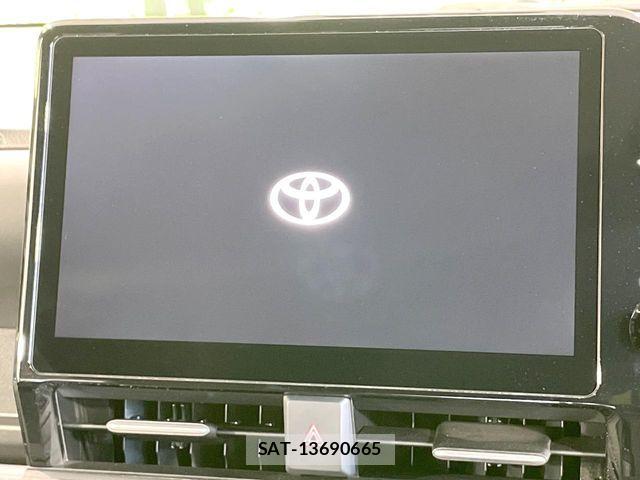 Toyota VOXY 2026-04 8247103-3