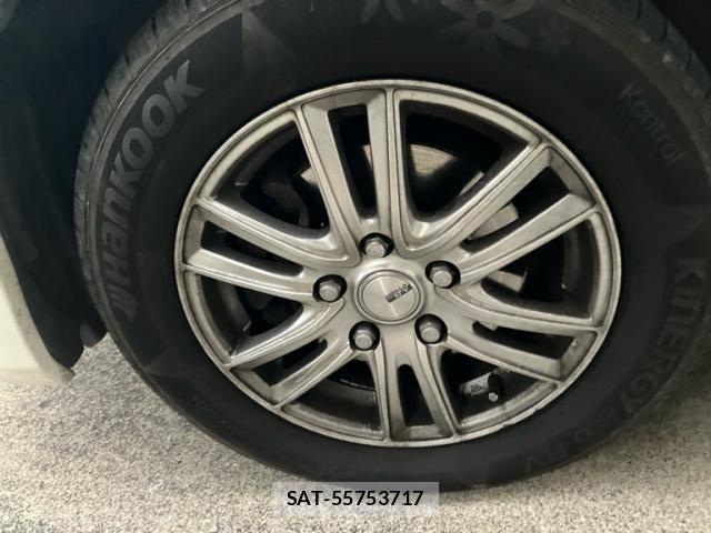 Toyota VOXY 2005-11 8247137-8