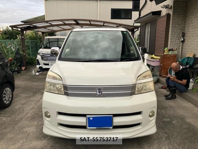 Toyota VOXY 2005-11 8247137-0