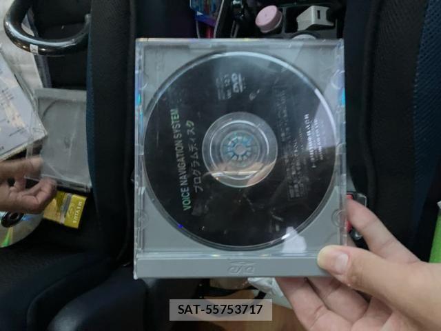 Toyota VOXY 2005-11 8247137-24