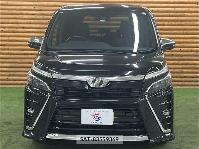 Toyota VOXY 2019-05 8247122-12