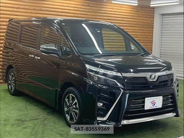 Toyota VOXY 2019-05 8247122-15