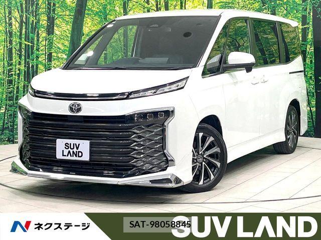 Toyota VOXY 2022-06 8247104-0