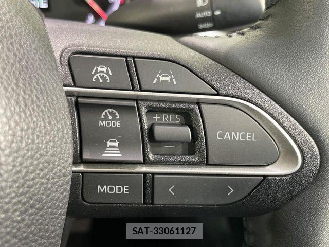Toyota VOXY 2023-06 8247106-6