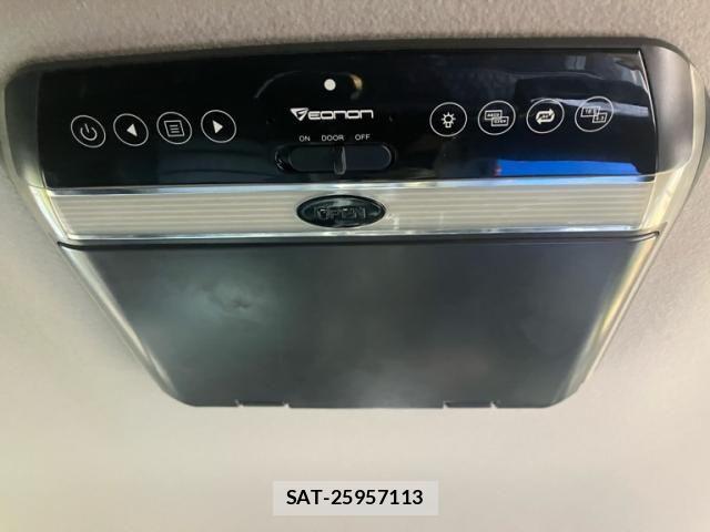 Toyota VOXY 2014-08 8247131-20