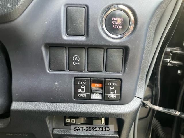 Toyota VOXY 2014-08 8247131-23