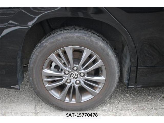 Toyota VOXY 2023-05 8247114-20