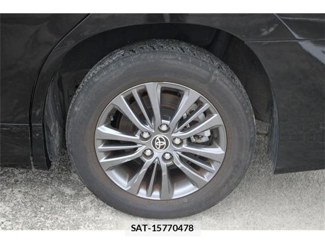Toyota VOXY 2023-05 8247114-23