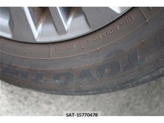 Toyota VOXY 2023-05 8247114-24