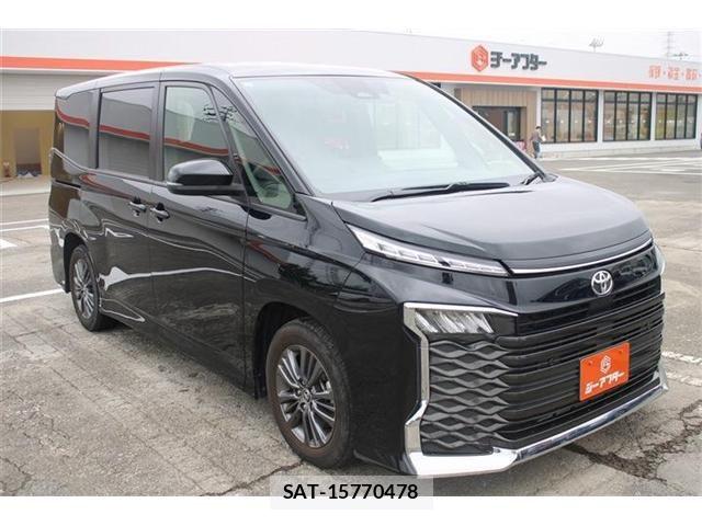 Toyota VOXY 2023-05 8247114-7