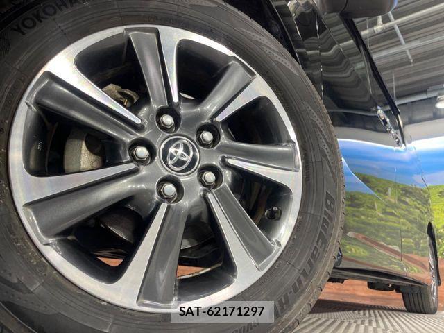 Toyota VOXY 2020-04 8247117-14