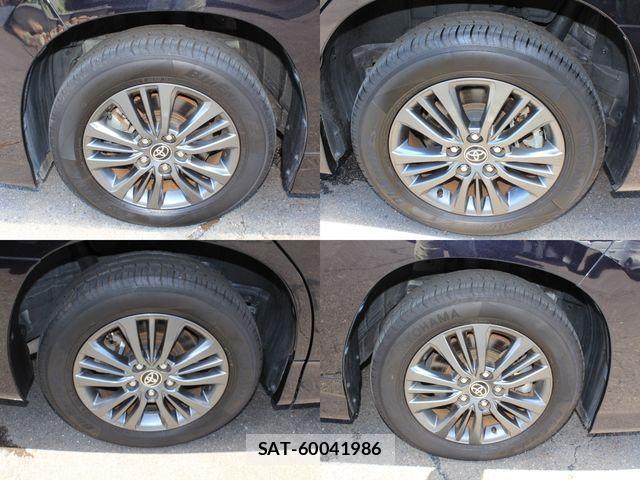 Toyota VOXY 2022-07 8247112-20