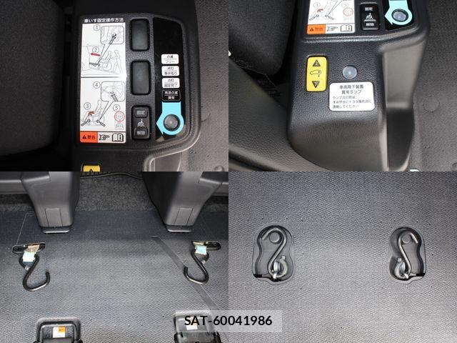 Toyota VOXY 2022-07 8247112-6