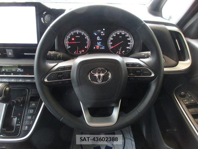 Toyota VOXY 2024-06 8317943-14