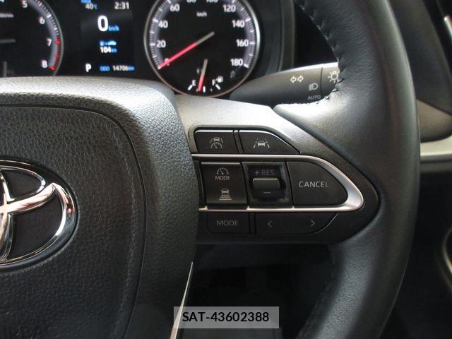 Toyota VOXY 2024-06 8317943-22